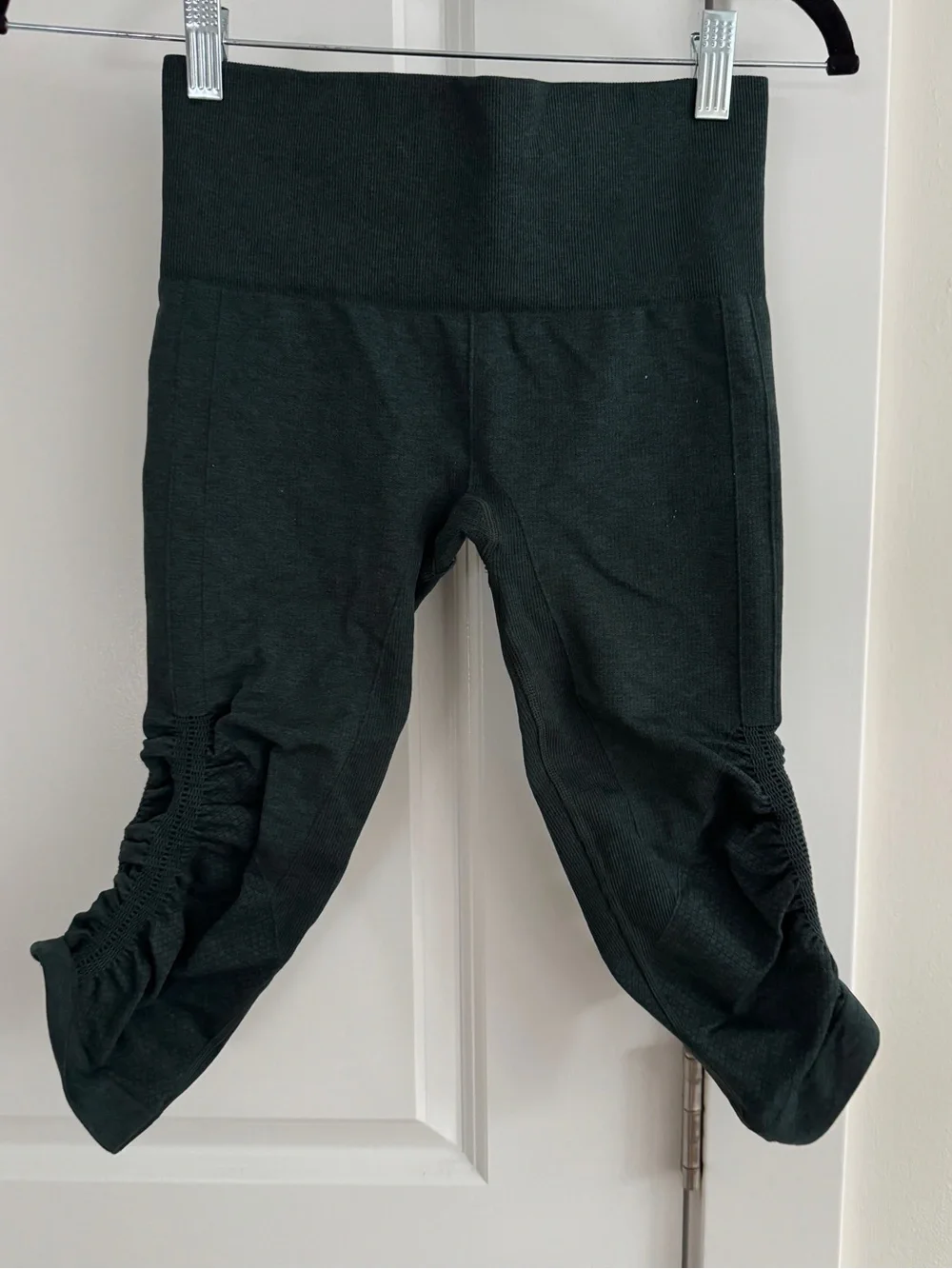 Lululemon In The Flow Crop II Size 4